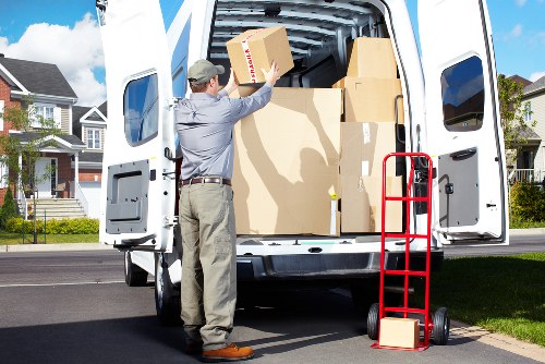 Clean and secure storage unit for removals in Gipsyhill